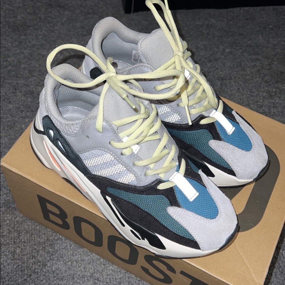 Yeezy Boost 700 Wave Runner